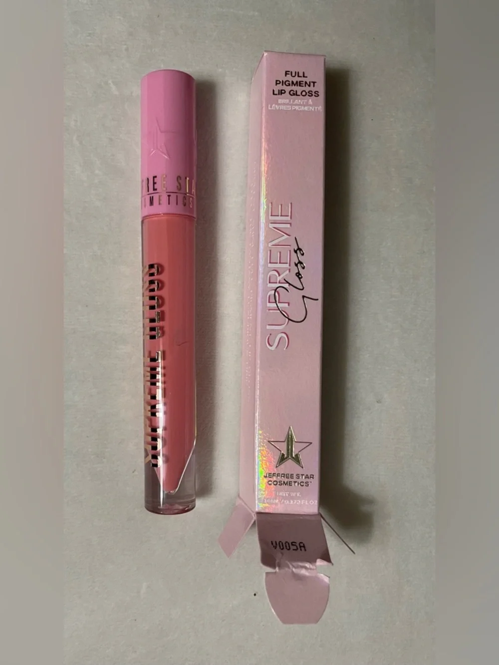 Jeffree Star Supreme Gloss NWT Full pigment Lip Gloss 714 Pink